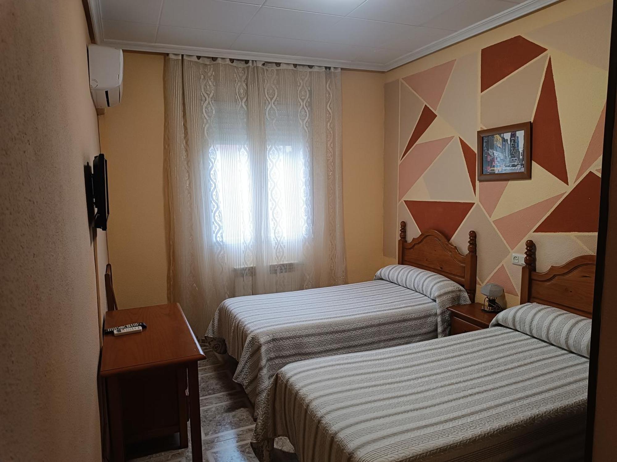 Hostal Avila Ocana  Exterior photo